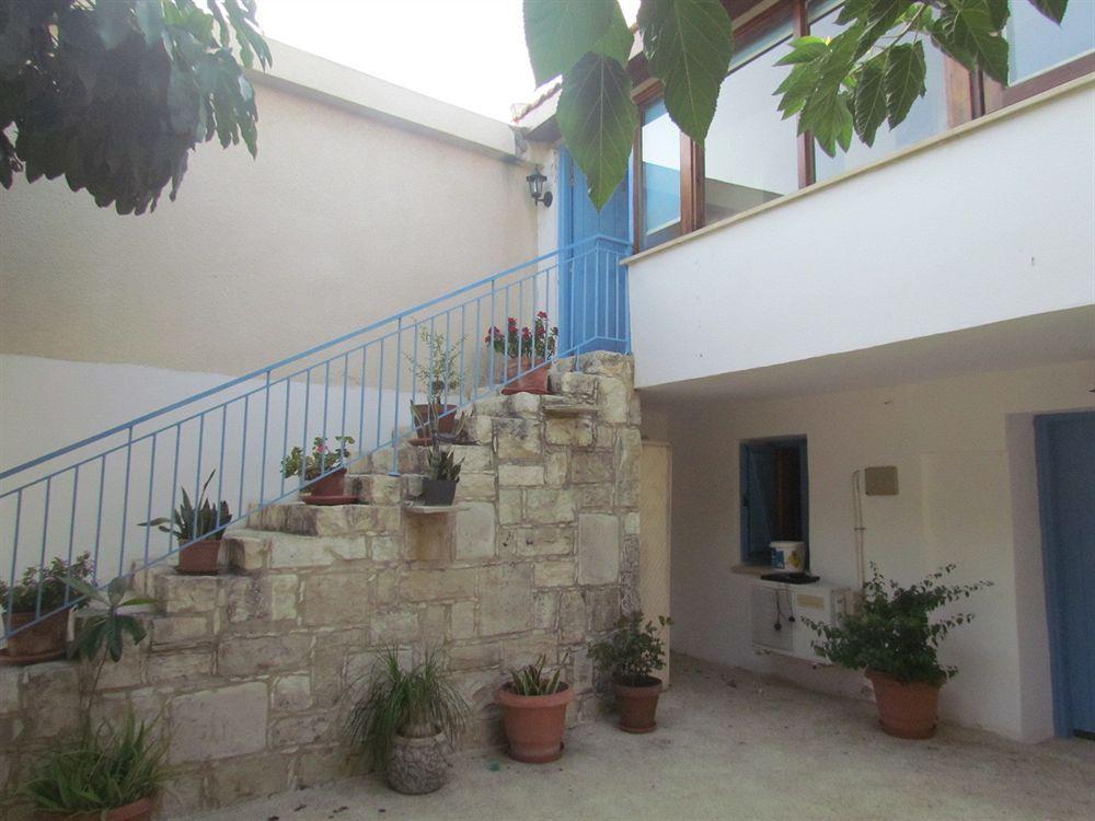 George Houses Πεντάκωμο Εξωτερικό φωτογραφία